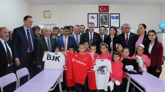 Çaycuma Ayça Yazıcıoğlu Güzelyaka İlkokulunun açılışı yapıldı.